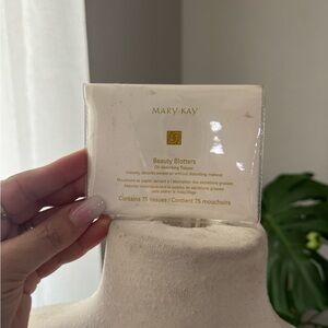 New Mary Kay Beauty Blotters Oil-Absorbing‎ Sheets
